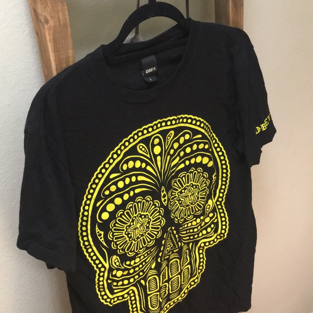 OBEY T-SHIRT